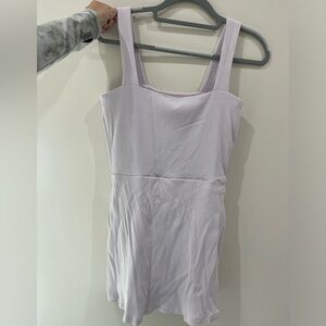 Elegant Lilac Sleeveless Dress